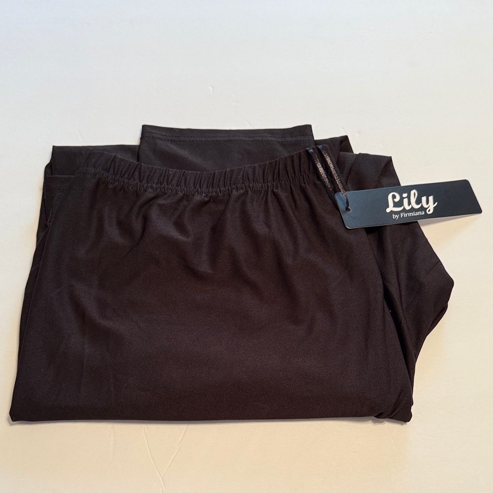 CLEARANCE Lily by Firmiana Black Leggings